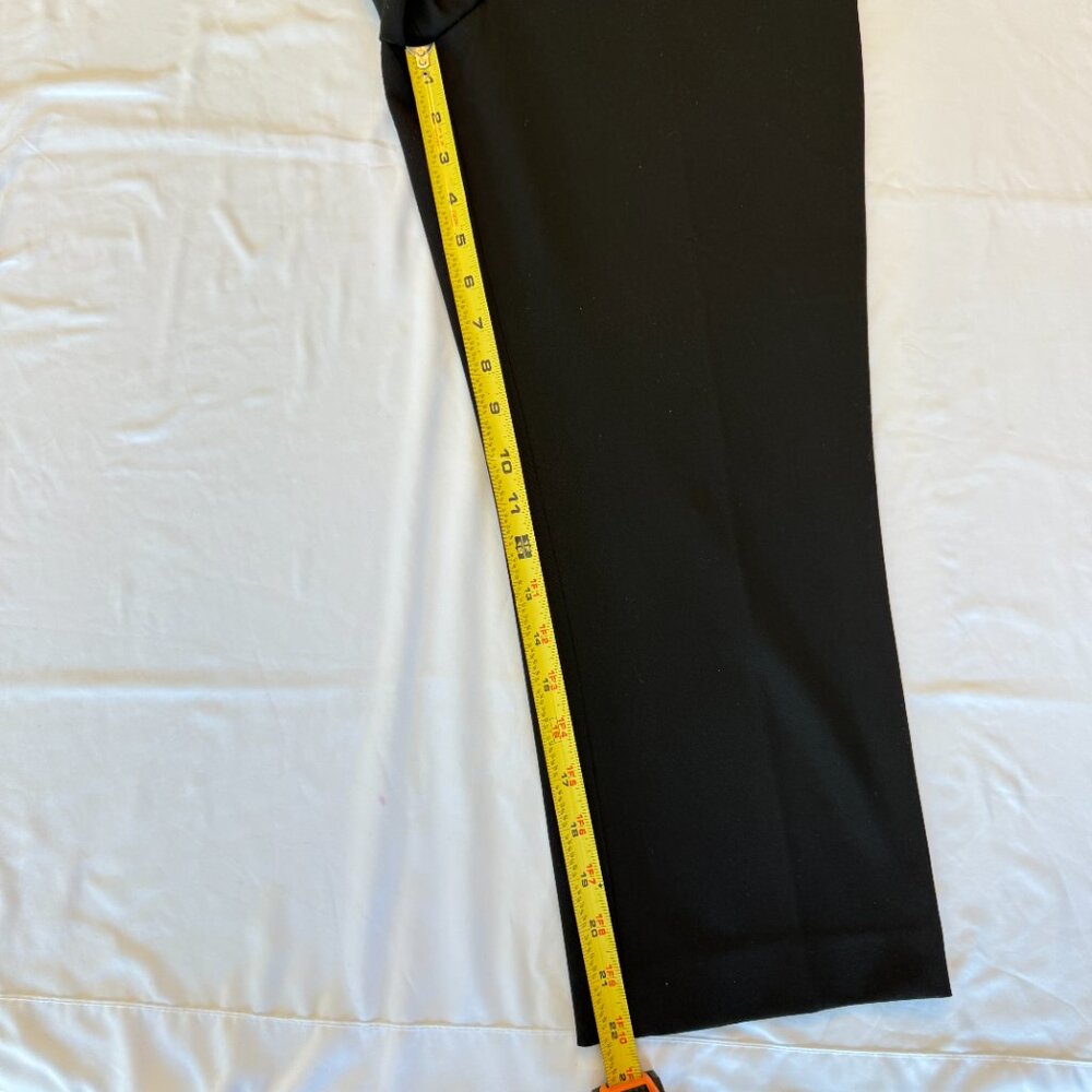 Express Editor Mid-Rise Black Capri Pants Flat Front Mid Rise 2010s - Picture 4 of 9